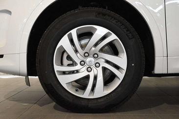 Land Rover Discovery Sport D165 AWD R-Dynamic S — photo 3