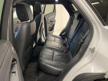 Land Rover Range Rover Evoque D180 R-Dynamic SE — photo 6
