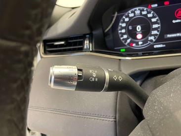 Land Rover Range Rover Evoque D180 R-Dynamic SE — photo 25