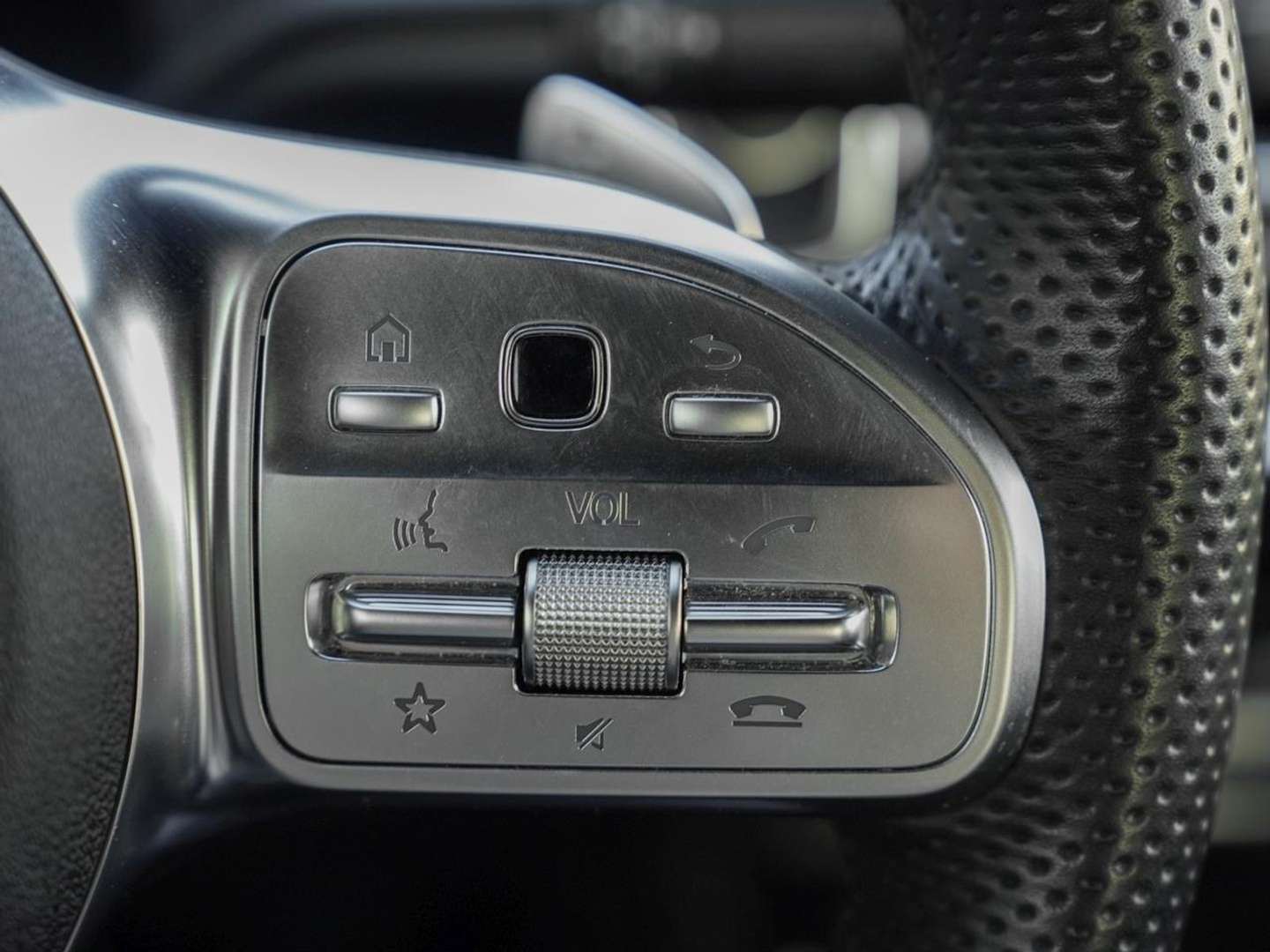 Mercedes CLA 250 E Coupé 250 Night Edition - 2020 - Joinsteer - #9