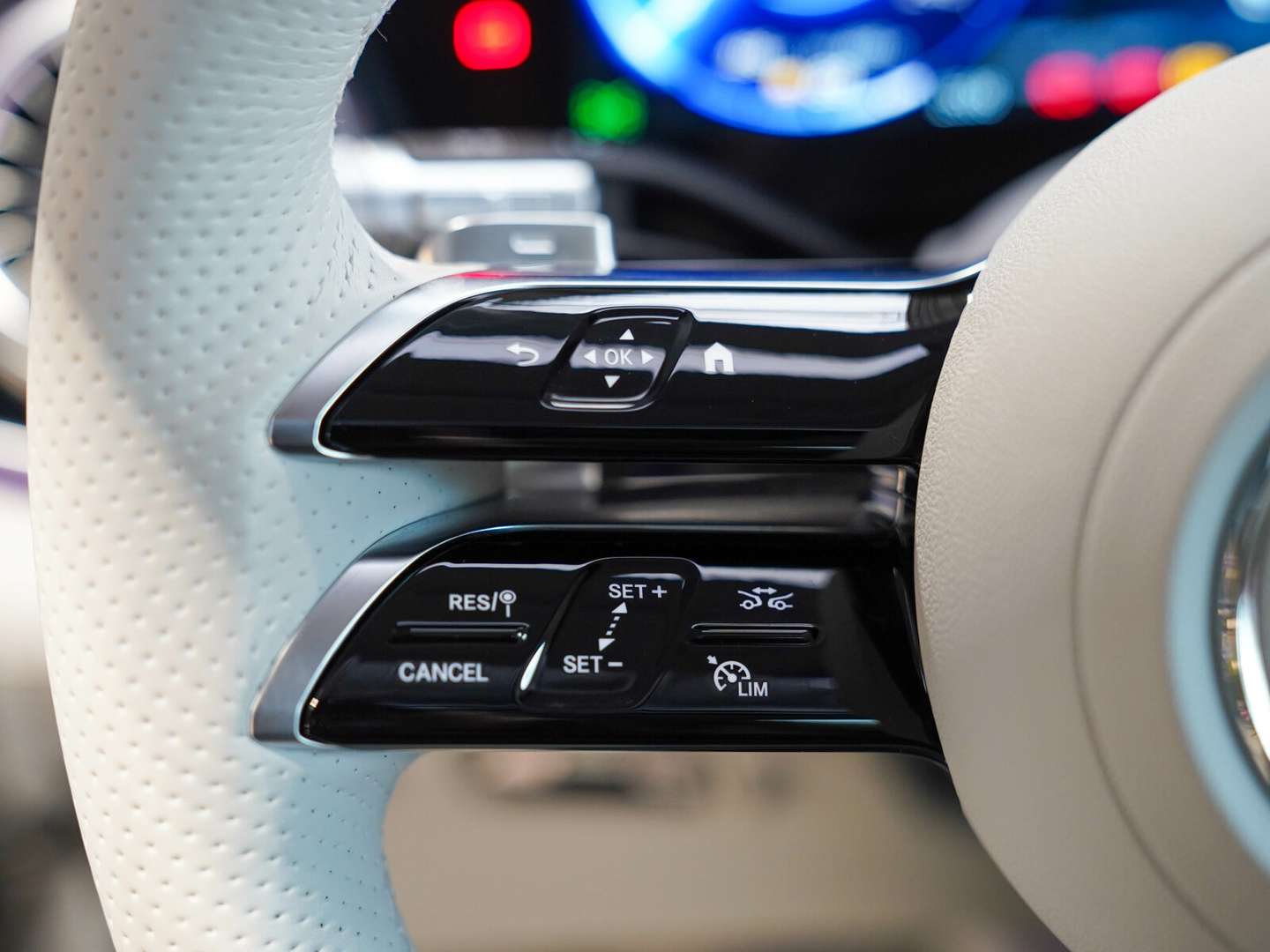 Mercedes EQS SUV 450+ AMG Line - 2023 - Joinsteer - #23