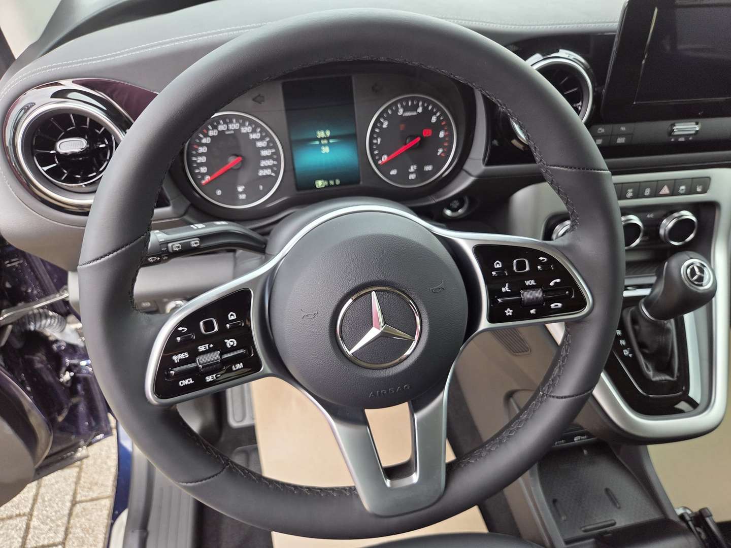 Mercedes Classe T 180 Edition 1 - 2025 - Joinsteer - #12