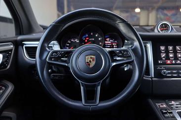 Porsche Macan GTS — photo 12