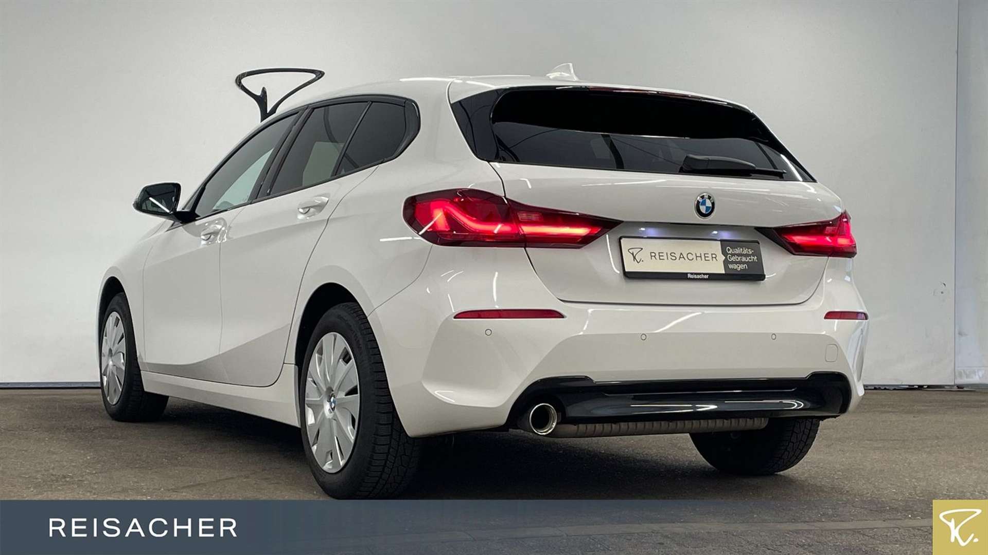 BMW 118i Sport 118i - 2022 - Joinsteer - #2