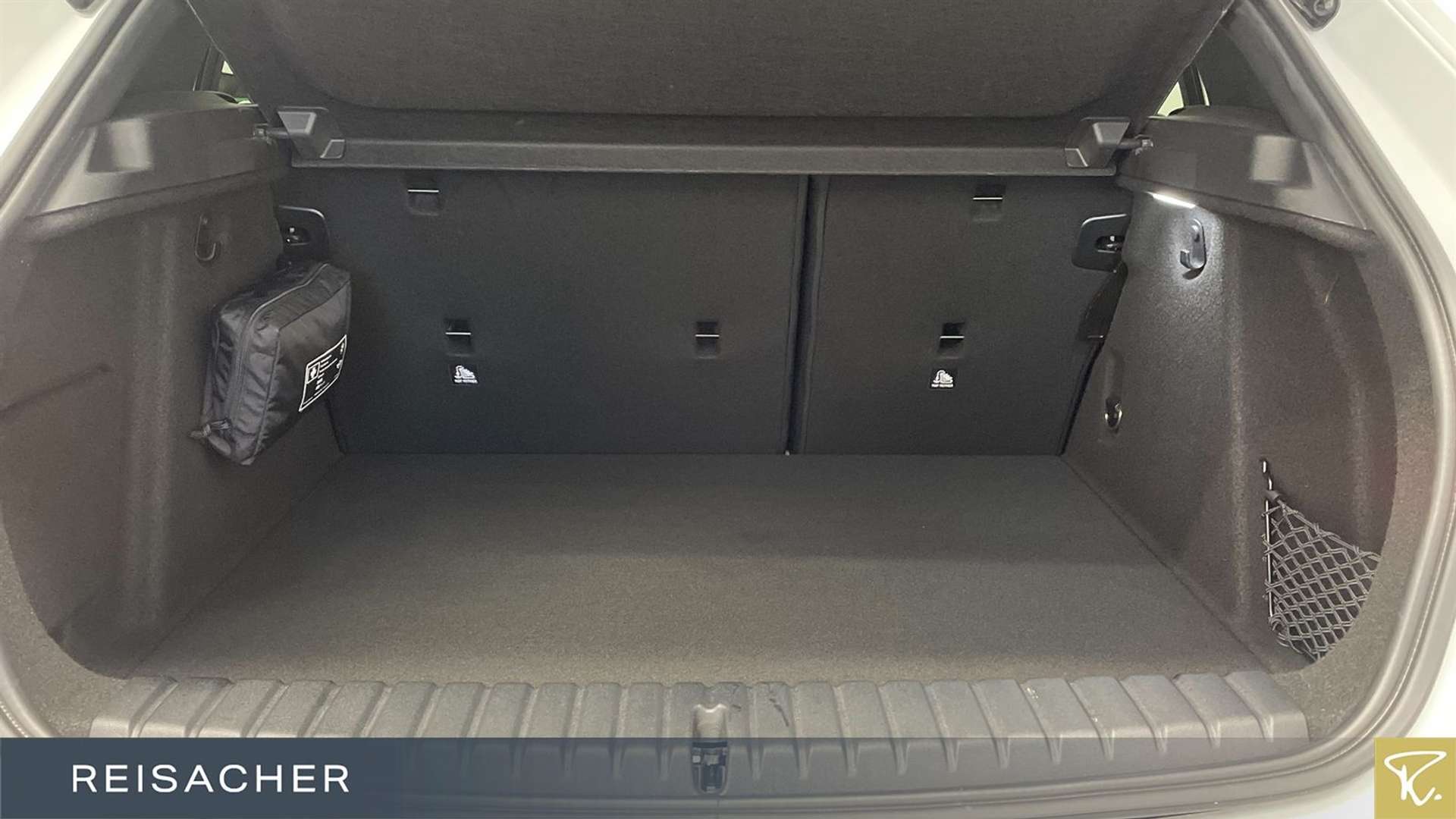 BMW 118i Sport 118i - 2022 - Joinsteer - #9