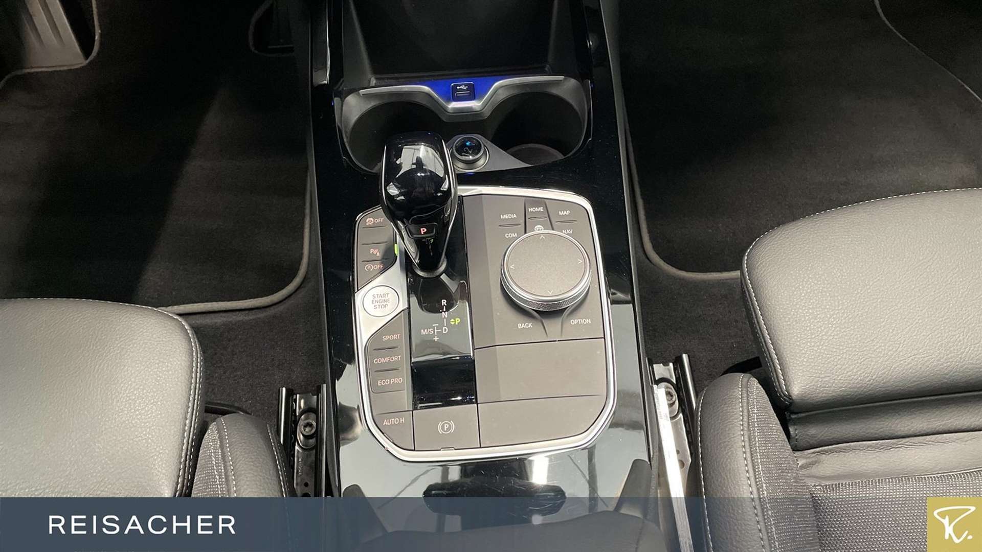 BMW 118i Sport 118i - 2022 - Joinsteer - #10