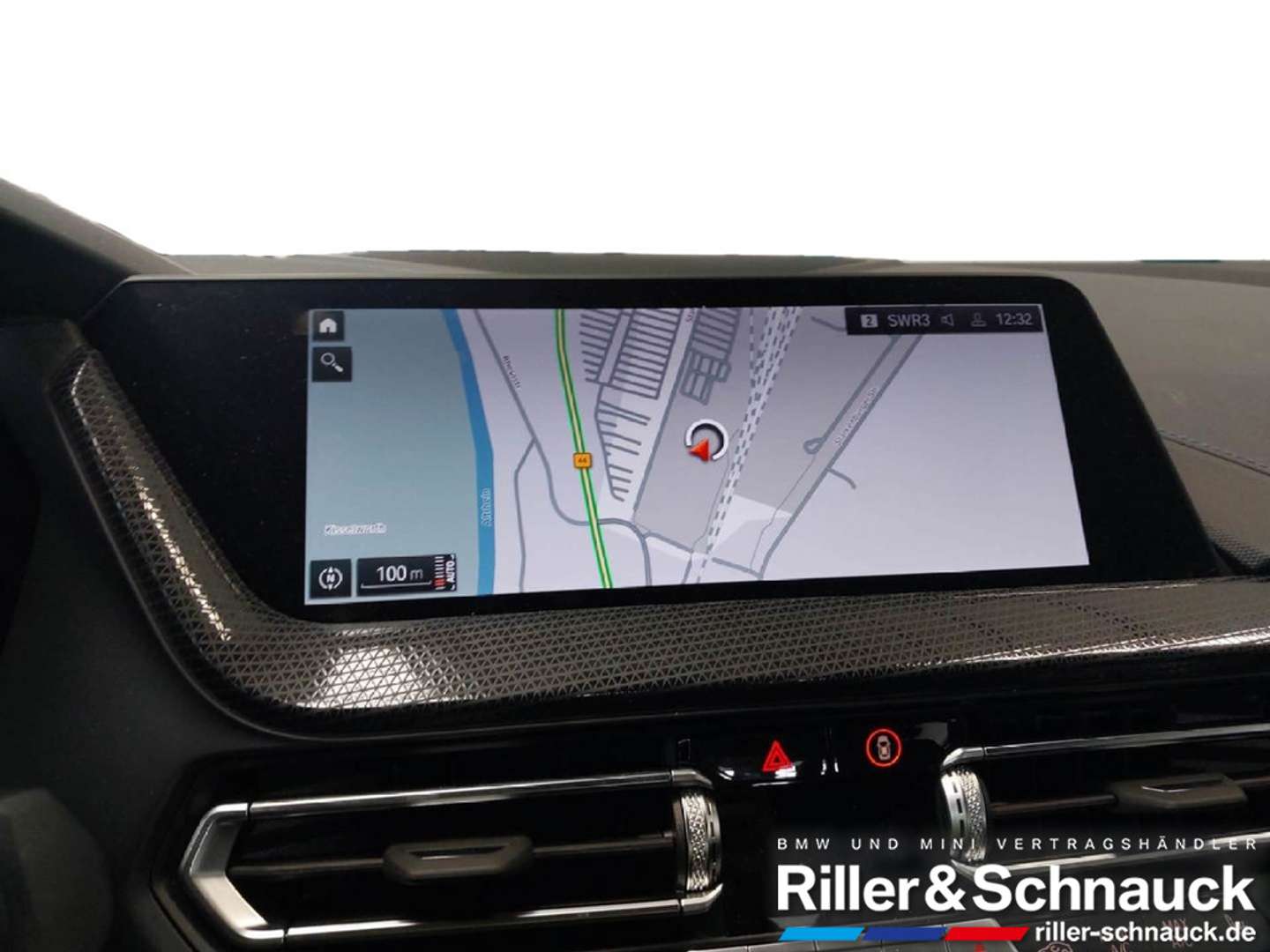 BMW 118i M Sport 118i - 2024 - Joinsteer - #2