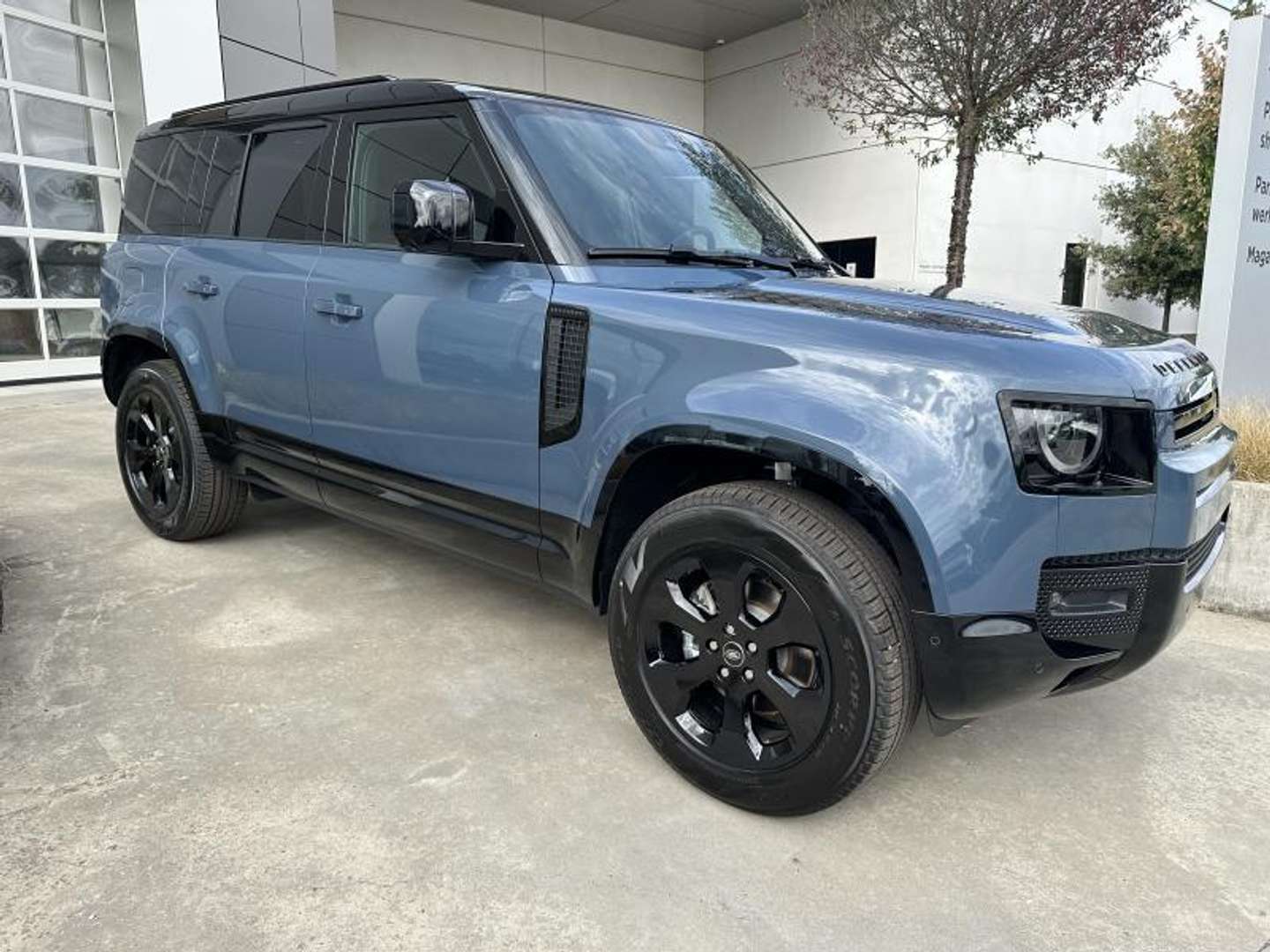 Land Rover Defender 110 D250 X-Dynamic SE AWD Auto. 25.5MY - 2025 - Joinsteer - #4