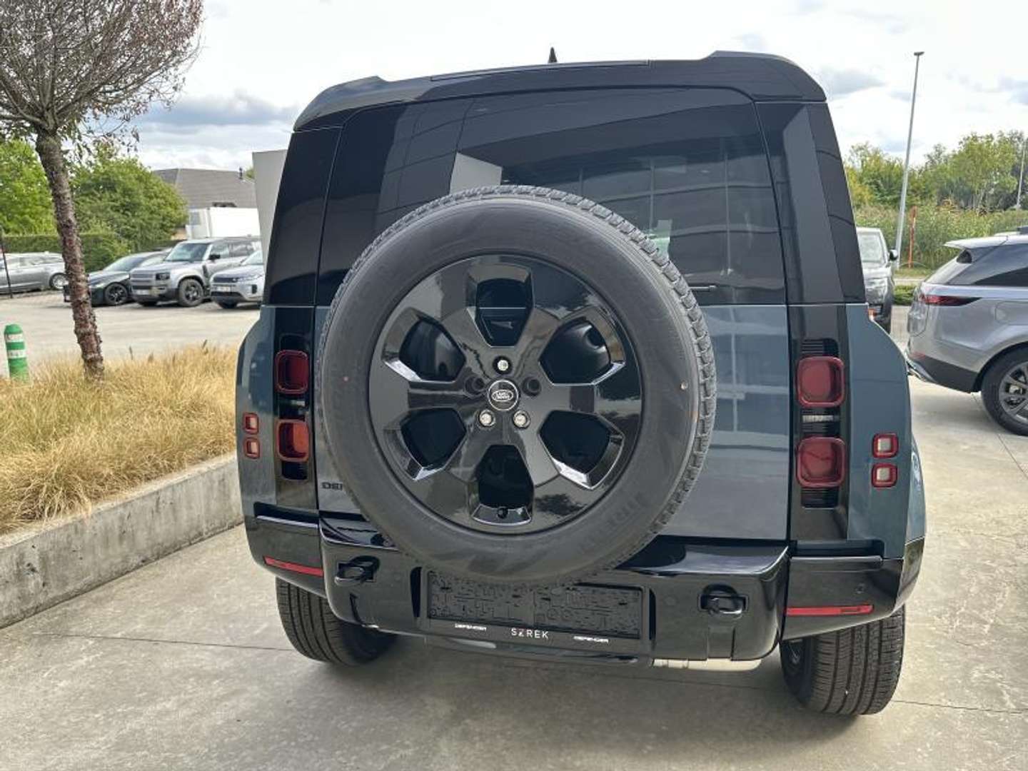 Land Rover Defender 110 D250 X-Dynamic SE AWD Auto. 25.5MY - 2025 - Joinsteer - #6