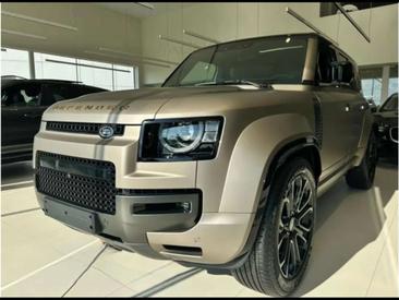Land Rover Defender 110 P635 OCTA AWD Auto. 25.5MY — photo 3