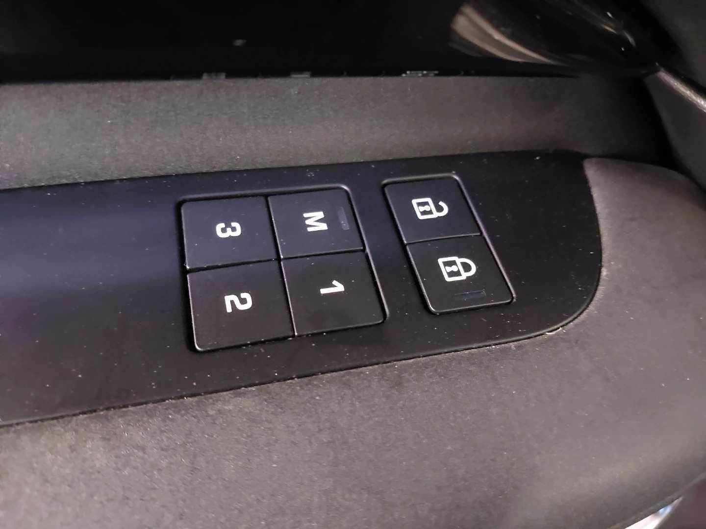 Land Rover Discovery D300 R-Dynamic SE - 2022 - Joinsteer - #3