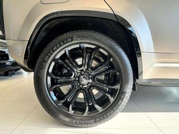 Land Rover Defender 110 P635 OCTA AWD Auto. 25.5MY — photo 14