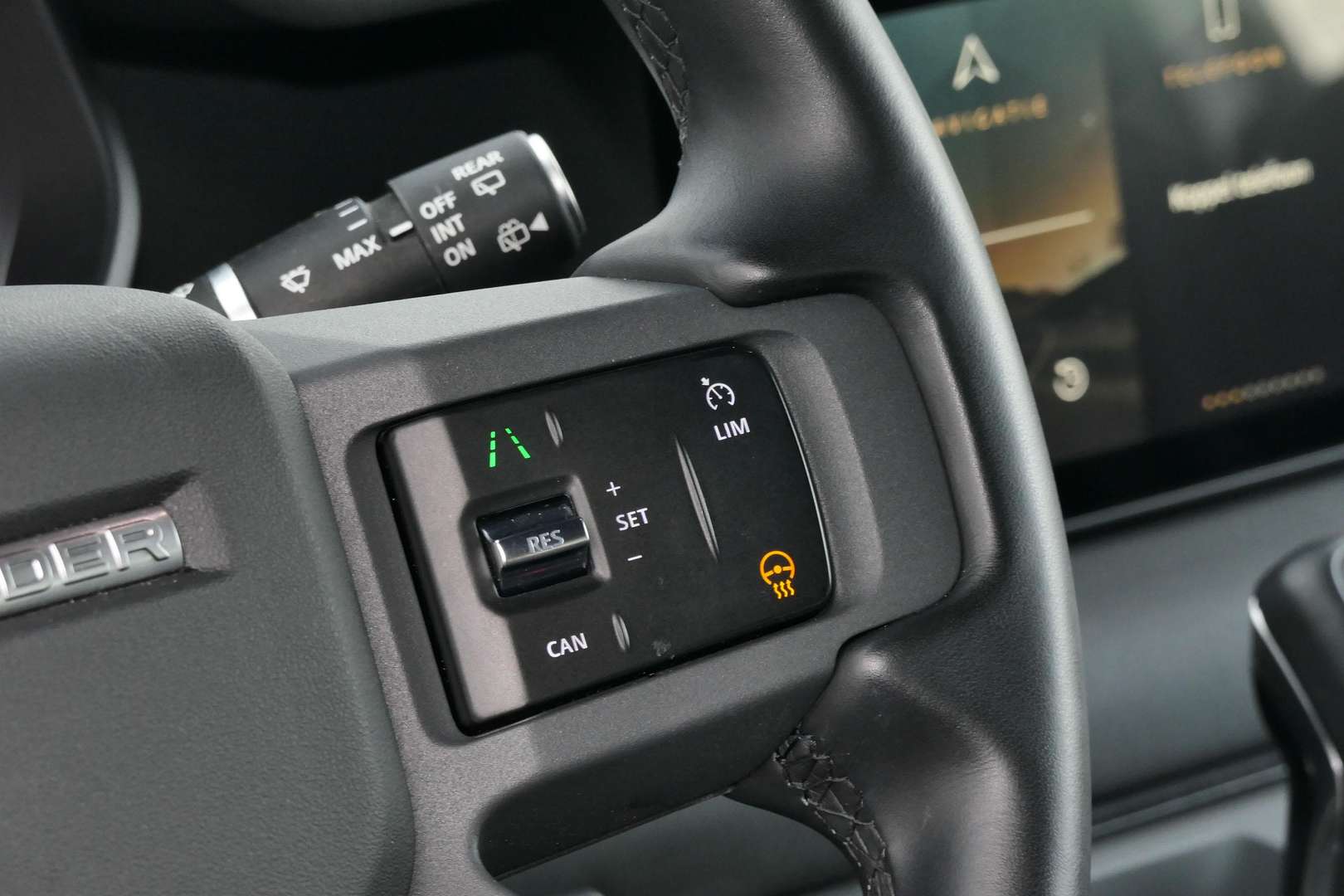 Land Rover Defender 90 D250 X-Dynamic SE - 2023 - Joinsteer - #11