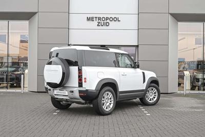 Land Rover Defender 3.0D SE D300