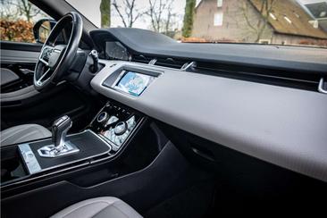 Land Rover Range Rover Evoque R-Dynamic SE 2.0 P200 AWD — photo 14