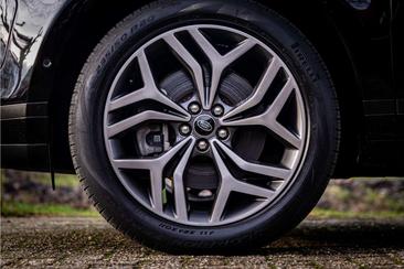 Land Rover Range Rover Evoque R-Dynamic SE 2.0 P200 AWD — photo 18