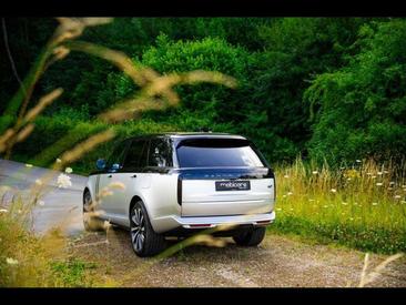 Land Rover Range Rover P440e LWB Autobiography — photo 12