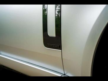 Land Rover Range Rover P440e LWB Autobiography — photo 22