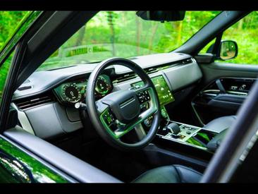 Land Rover Range Rover P440e LWB Autobiography — photo 27