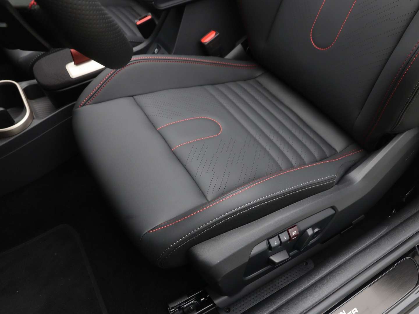 Mini Cabrio JCW Cooper - 2026 - Joinsteer - #21