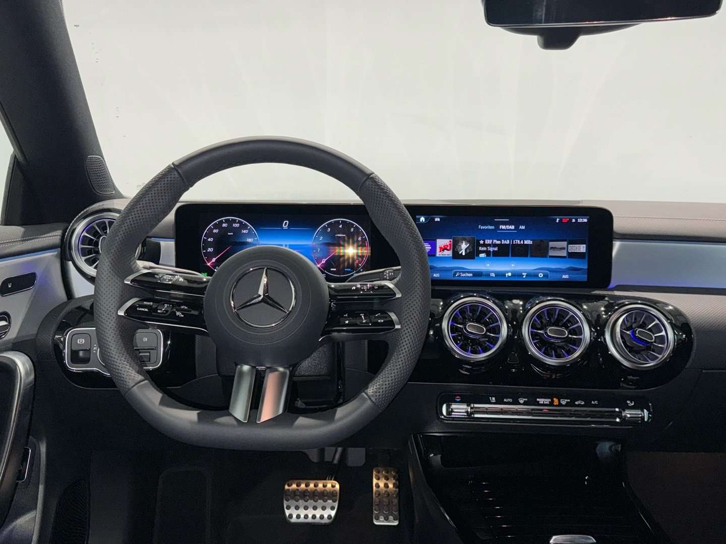 Mercedes CLA 200 200 Night Edition - 2026 - Joinsteer - #8