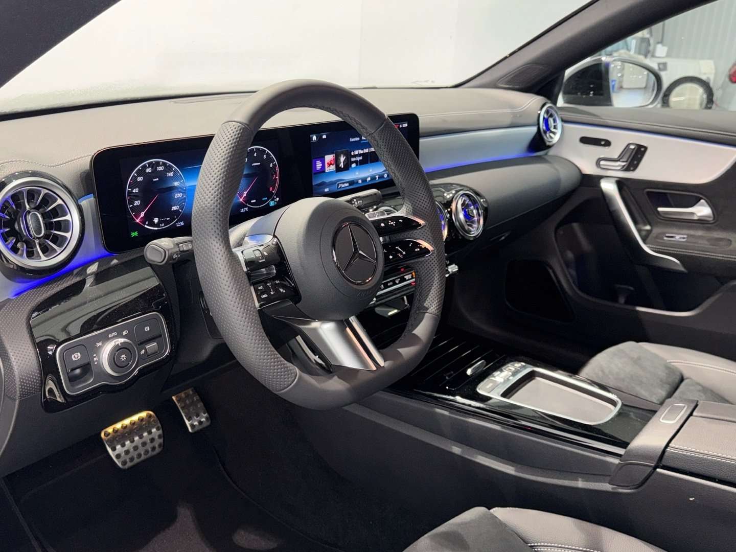 Mercedes CLA 200 200 Night Edition - 2026 - Joinsteer - #10