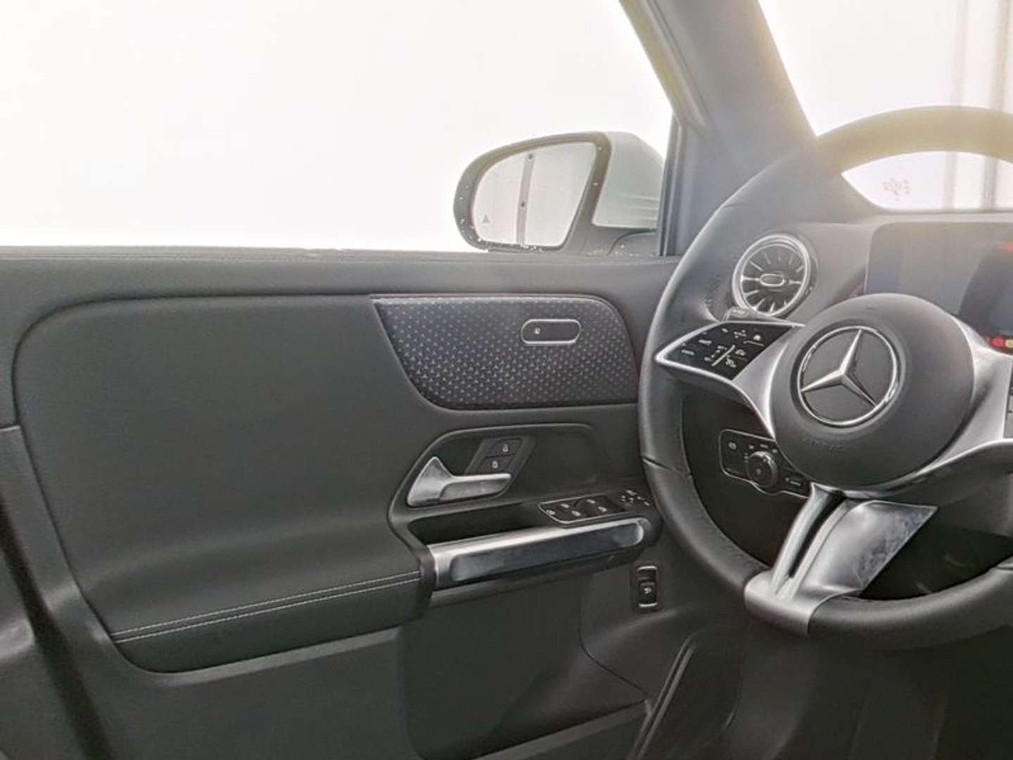 Mercedes EQB 300 Progressive - 2025 - Joinsteer - #8