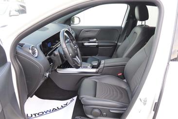 Mercedes EQA 300 — photo 4