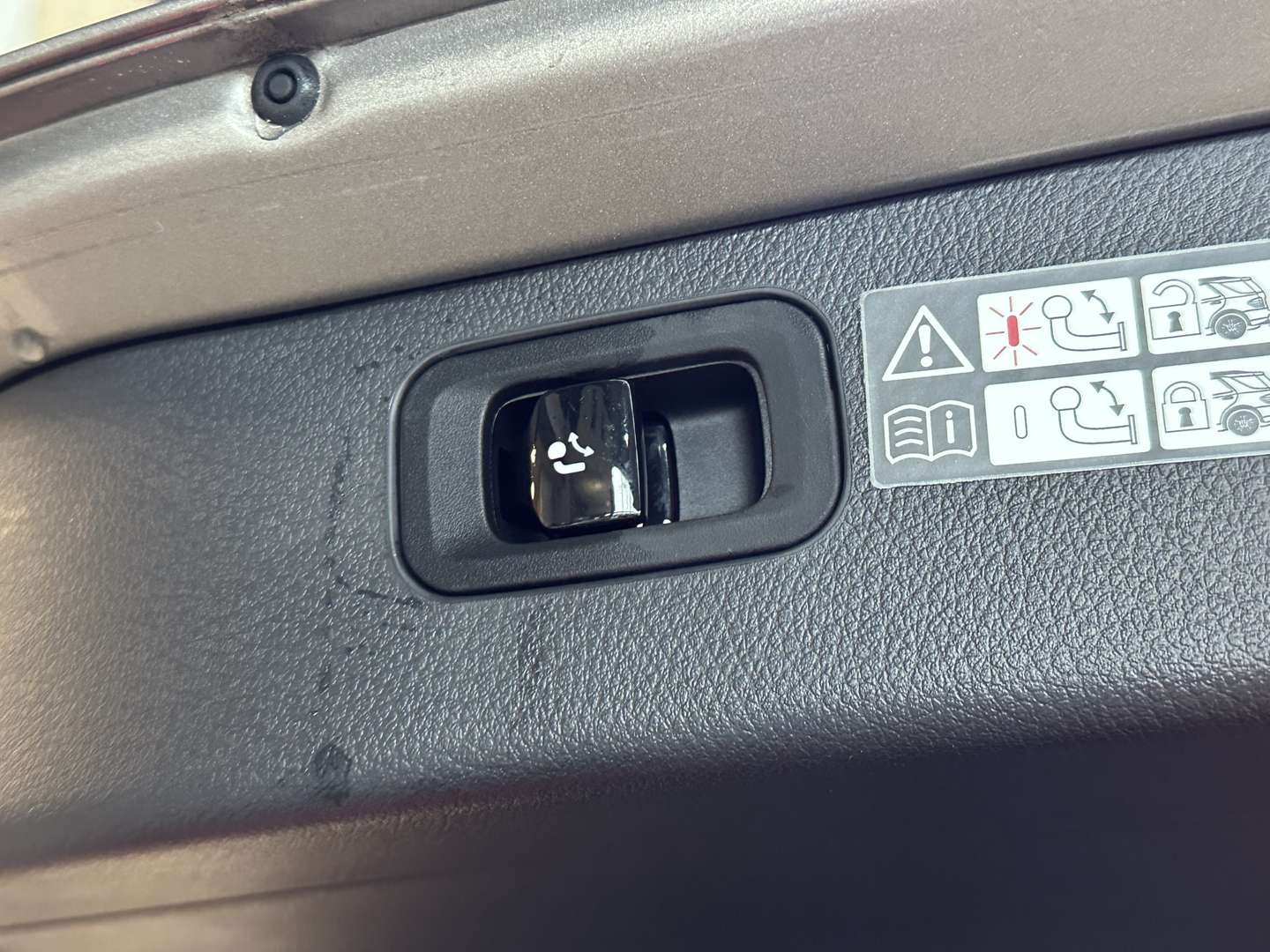 Mercedes Classe C 300 E 300 AMG Line - 2024 - Joinsteer - #7