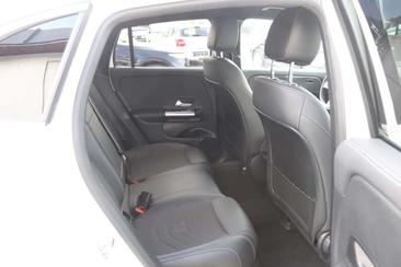 Mercedes EQA 300 — photo 7