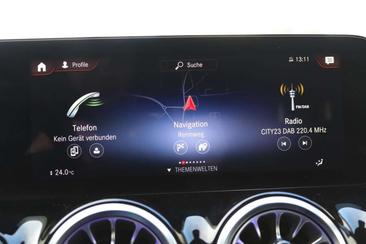 Mercedes EQA 300 — photo 11