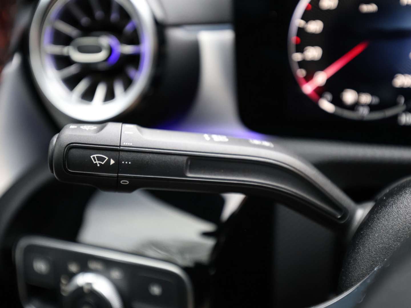 Mercedes CLA 200 Coupé 200 AMG Line - 2025 - Joinsteer - #19