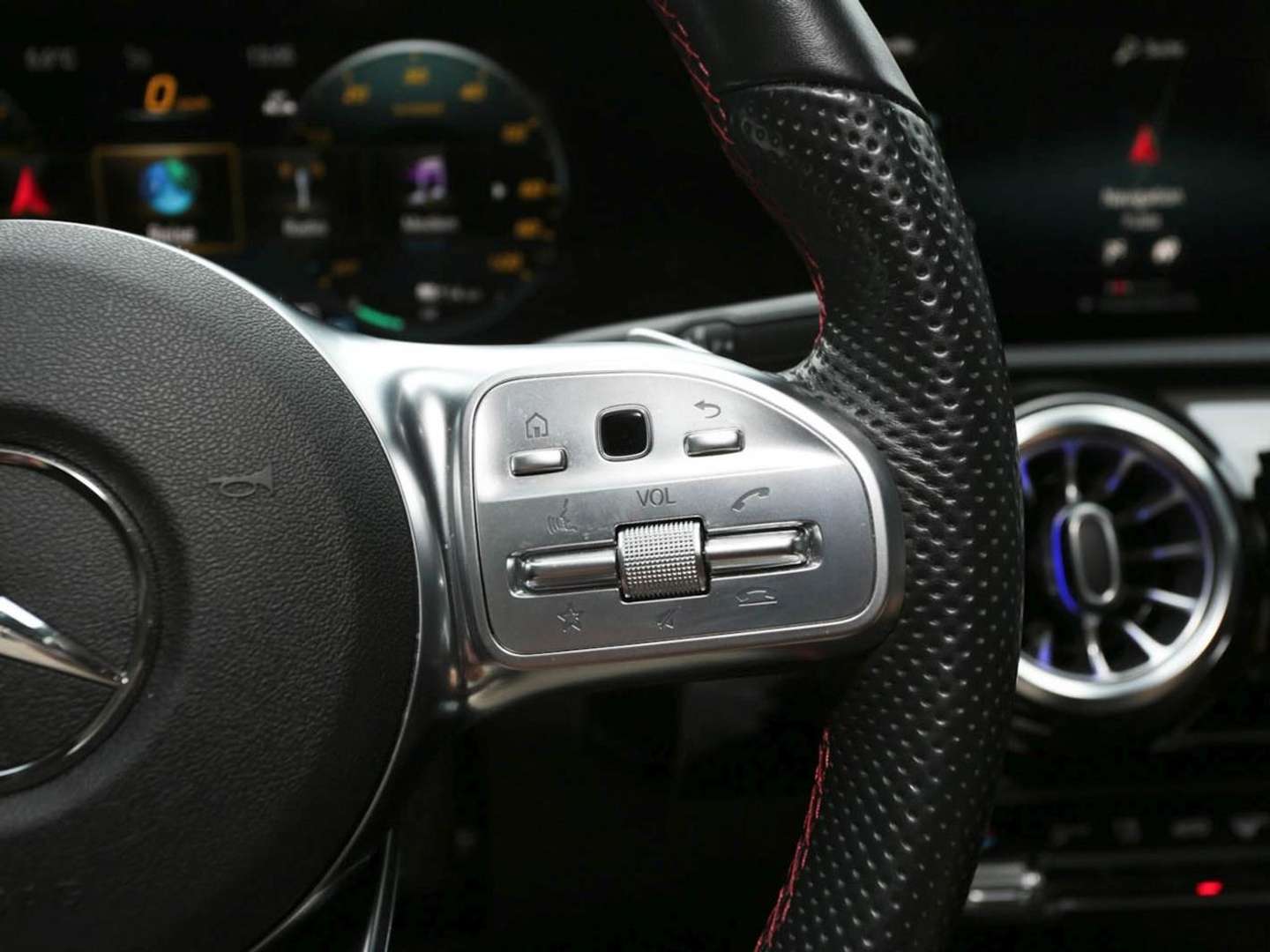 Mercedes CLA 250 E Coupé 250 AMG Line - 2022 - Joinsteer - #9