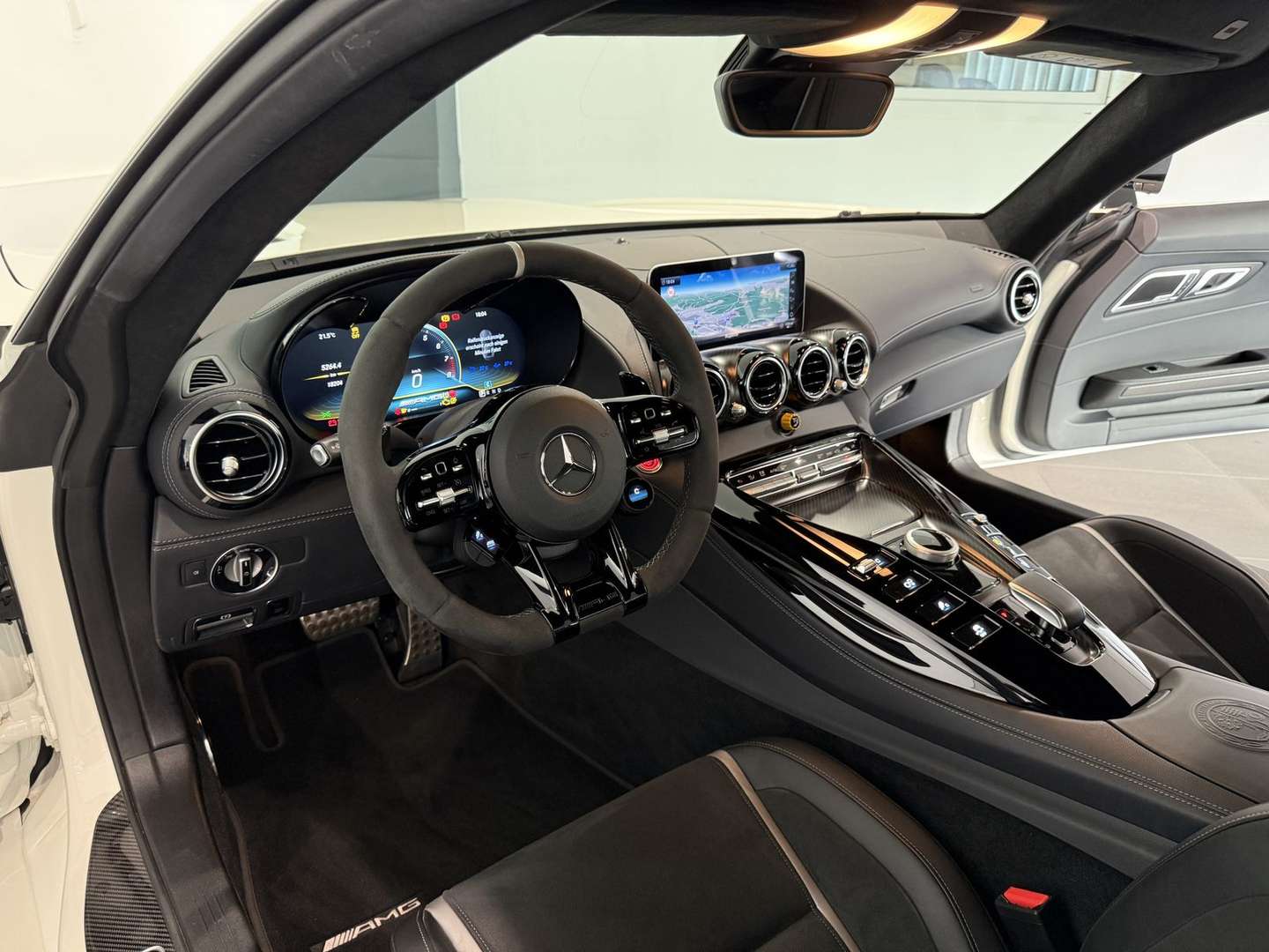 Mercedes AMG GT Coupé Carbon-Designo-Burmester-20 - 2020 - Joinsteer - #11