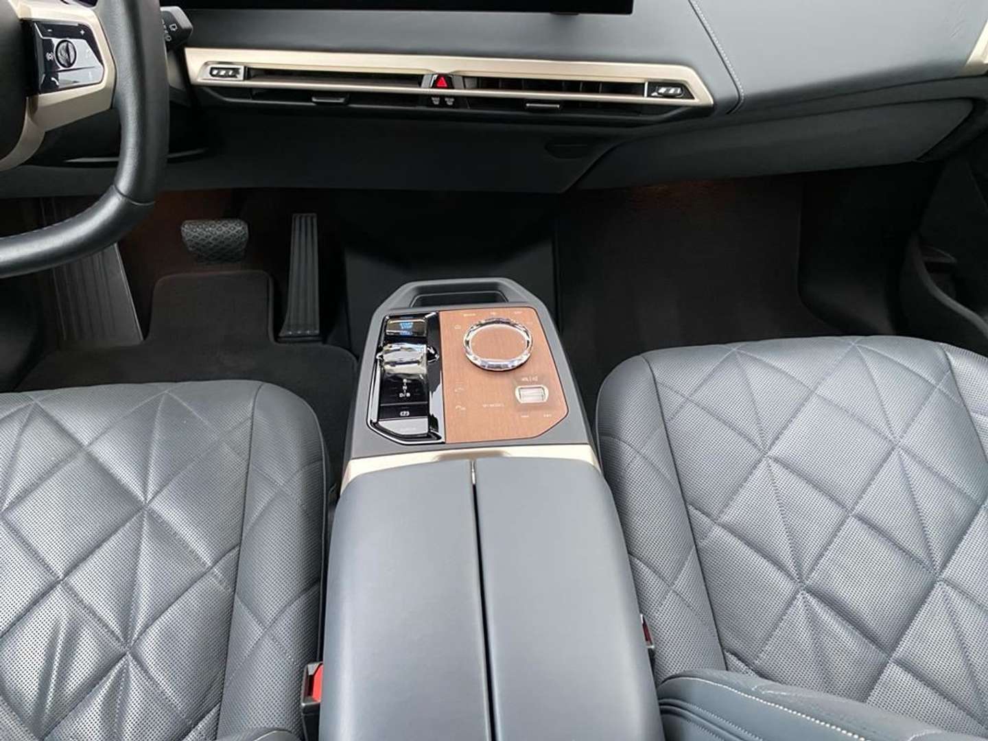 BMW IX SPORT - 2023 - Joinsteer - #10