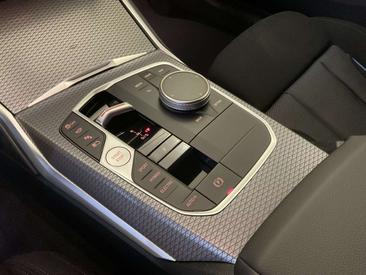 BMW 330e 330e XDrive — photo 5