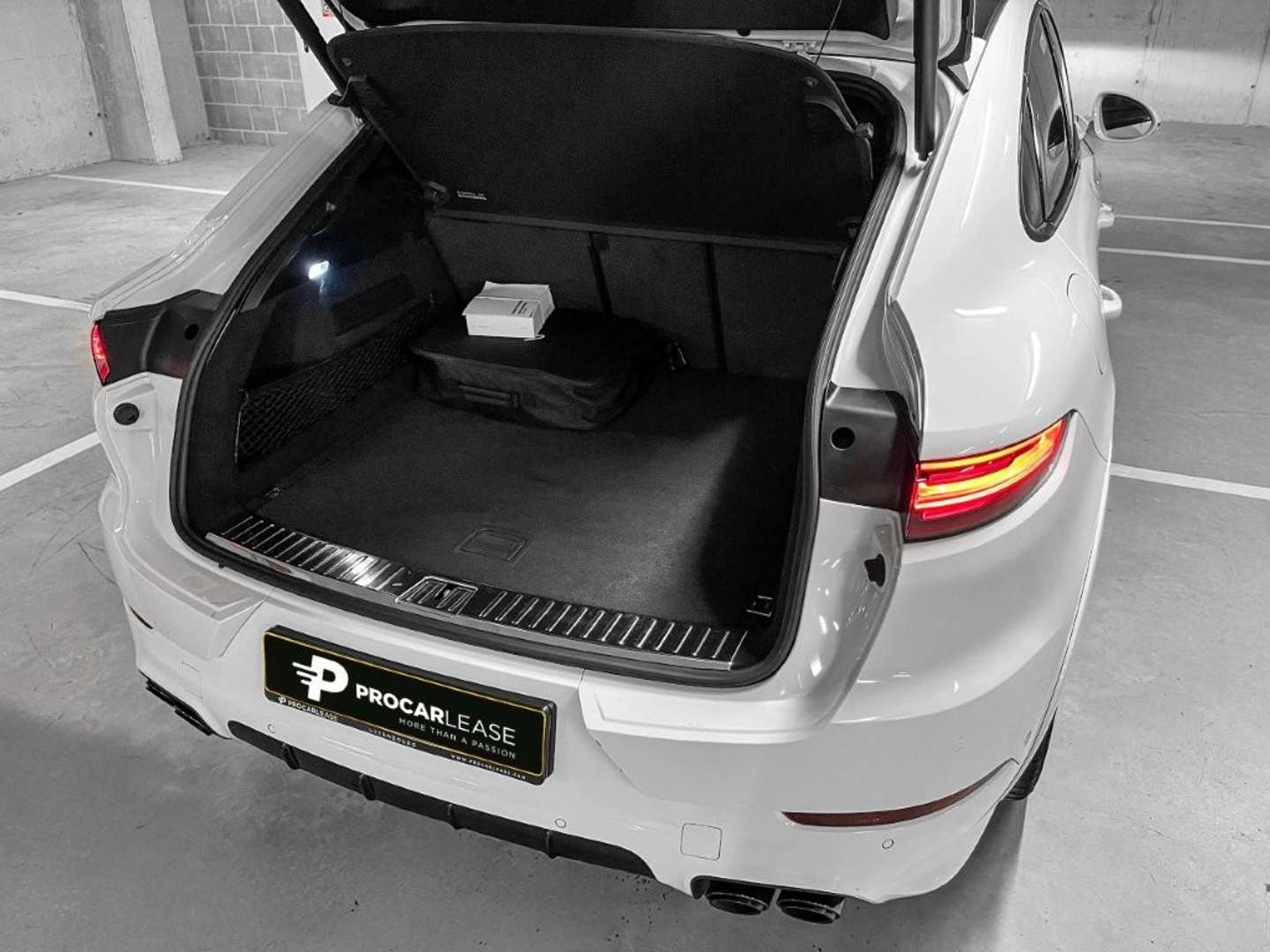 Porsche Cayenne Coupé Platinum Edition E-hybrid - 2023 - Joinsteer - #12