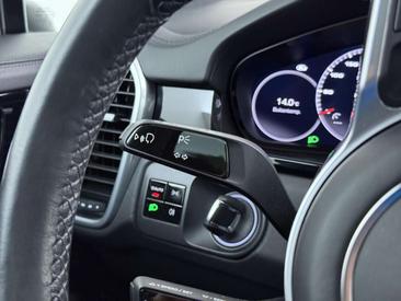 Porsche Cayenne III 3.0 — photo 25