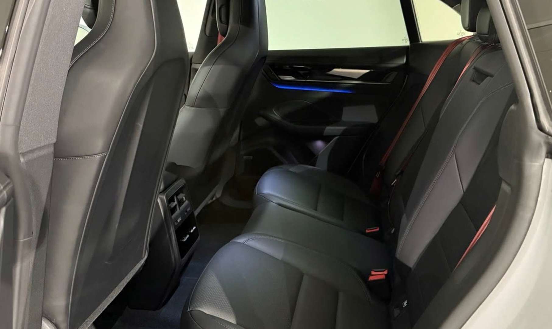 Porsche Macan Electrique 4S - 2025 - Joinsteer - #11