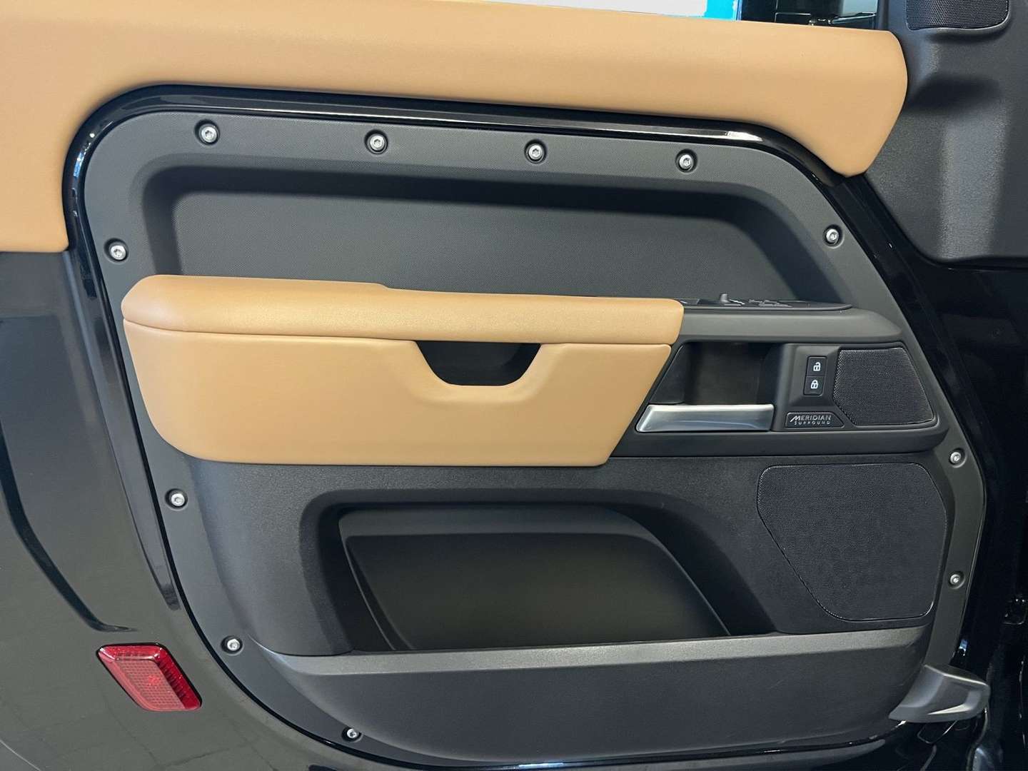 Land Rover Defender 90 P425 X-Dynamic HSE - 2025 - Joinsteer - #12