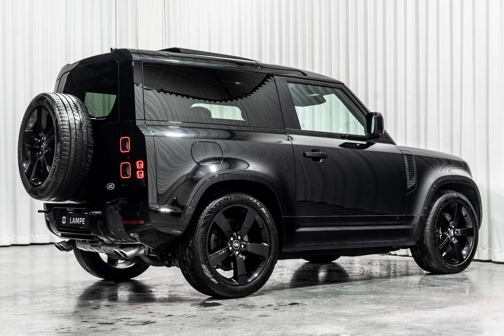 Land Rover Defender 90 Full Black Trekhaak Pano HUD 360 ACC P525 V8 - 2024 - Joinsteer - #8