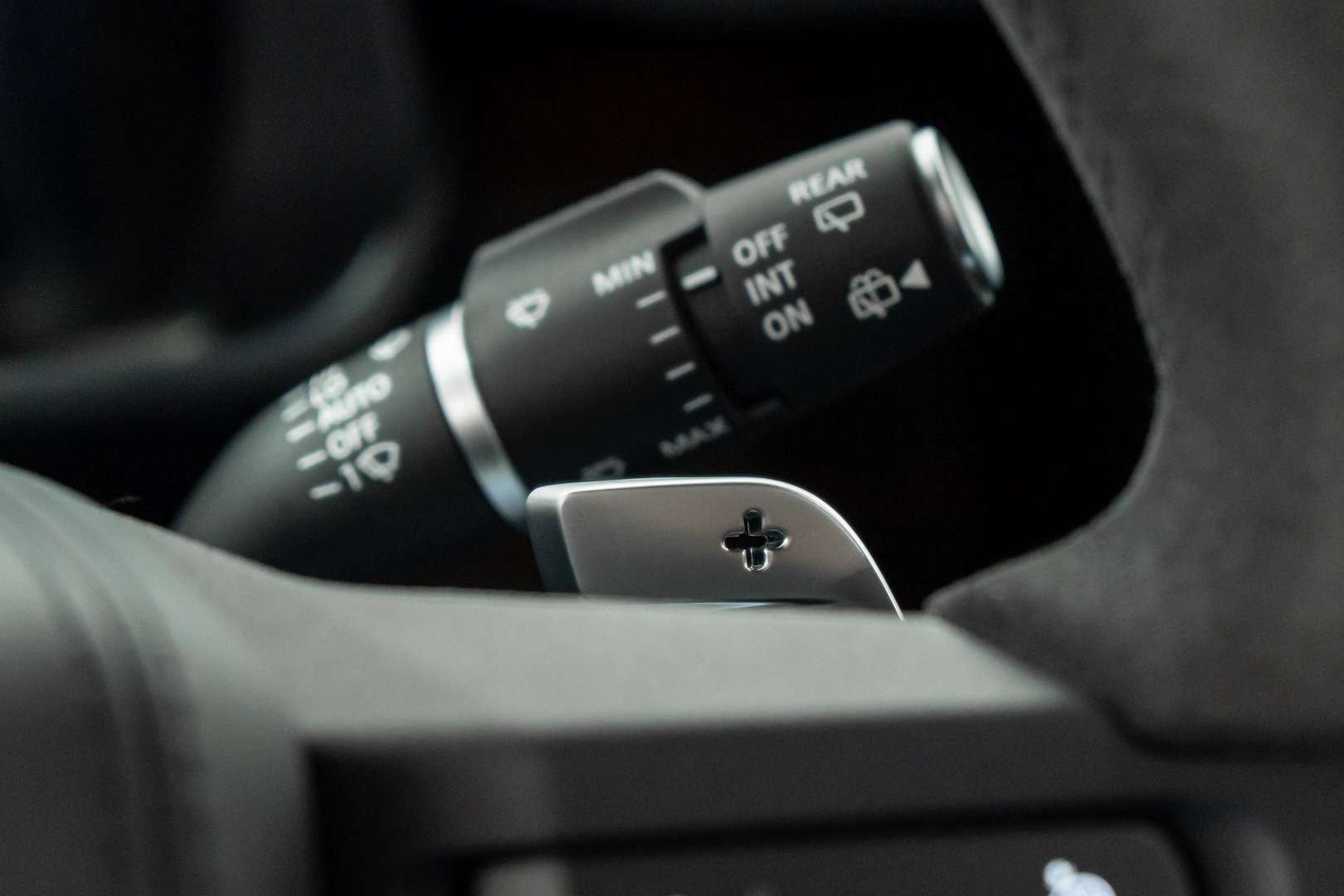 Land Rover Defender 90 Full Black Trekhaak Pano HUD 360 ACC P525 V8 - 2024 - Joinsteer - #27