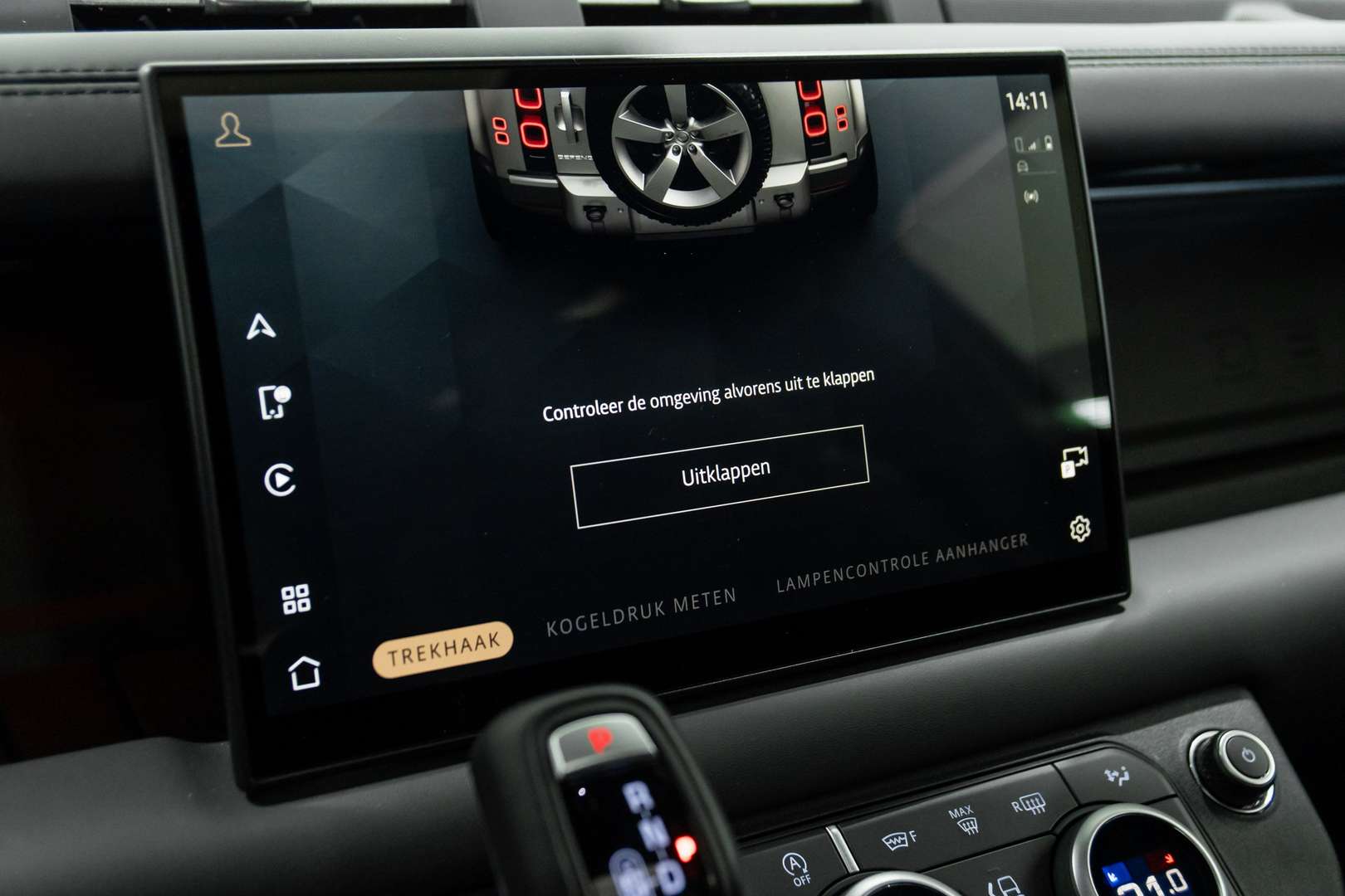 Land Rover Defender 90 Full Black Trekhaak Pano HUD 360 ACC P525 V8 - 2024 - Joinsteer - #41