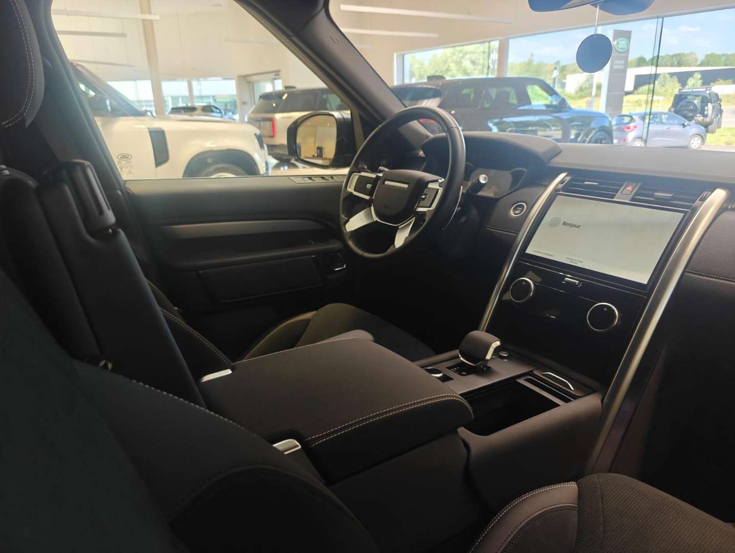 Land Rover Discovery R-Dynamic S - 2025 - Joinsteer - #10