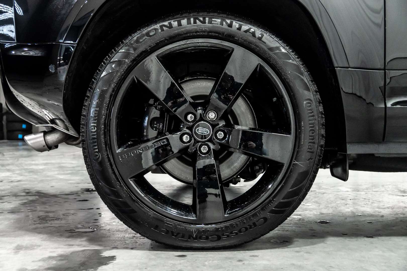 Land Rover Defender 90 Full Black Trekhaak Pano HUD 360 ACC P525 V8 - 2024 - Joinsteer - #48