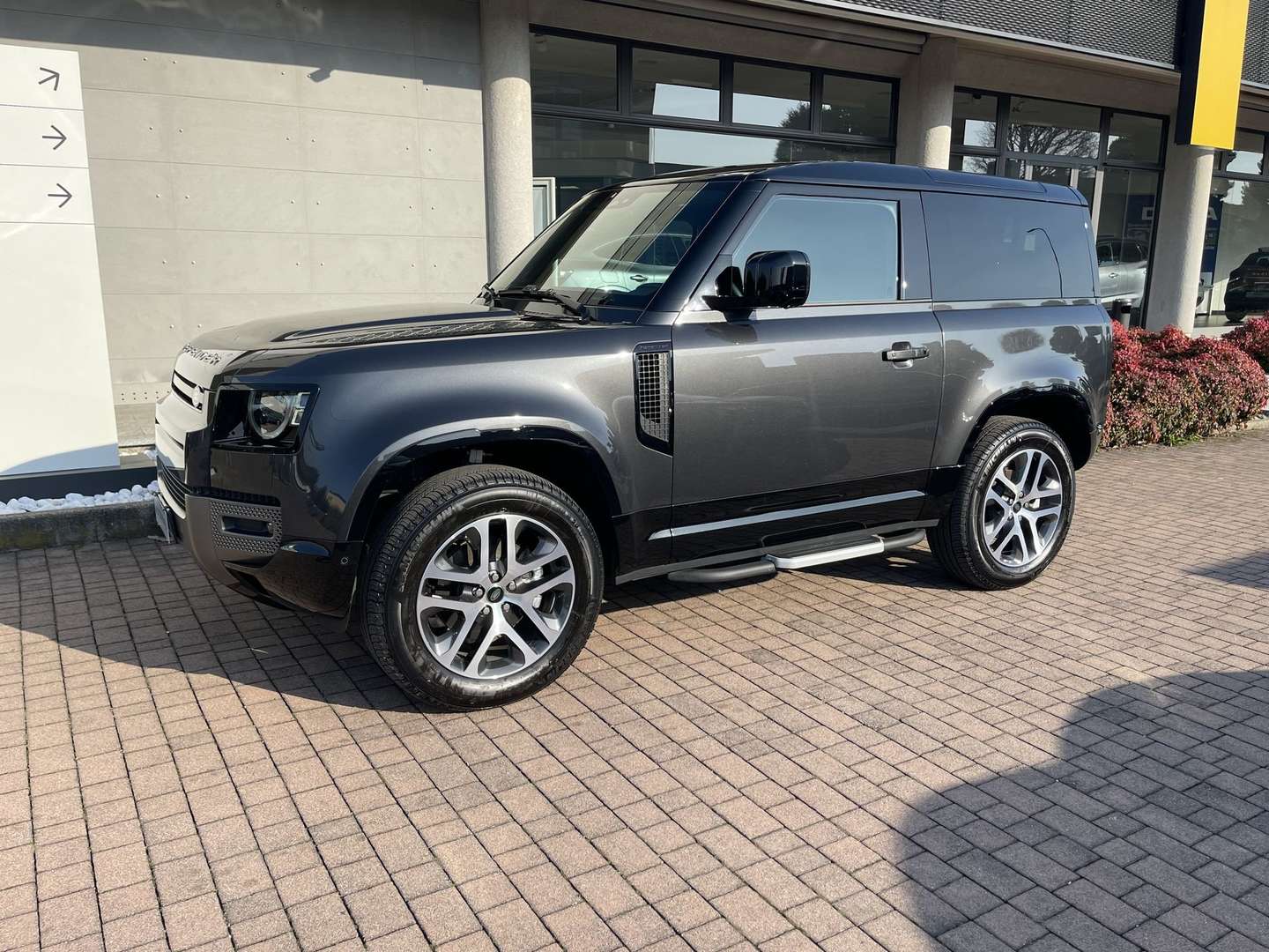 Land Rover Defender 90 X-Dynamic HSE 250 CV - 2023 - Joinsteer - #10