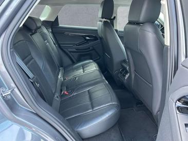 Land Rover Range Rover Evoque P300e S — photo 4