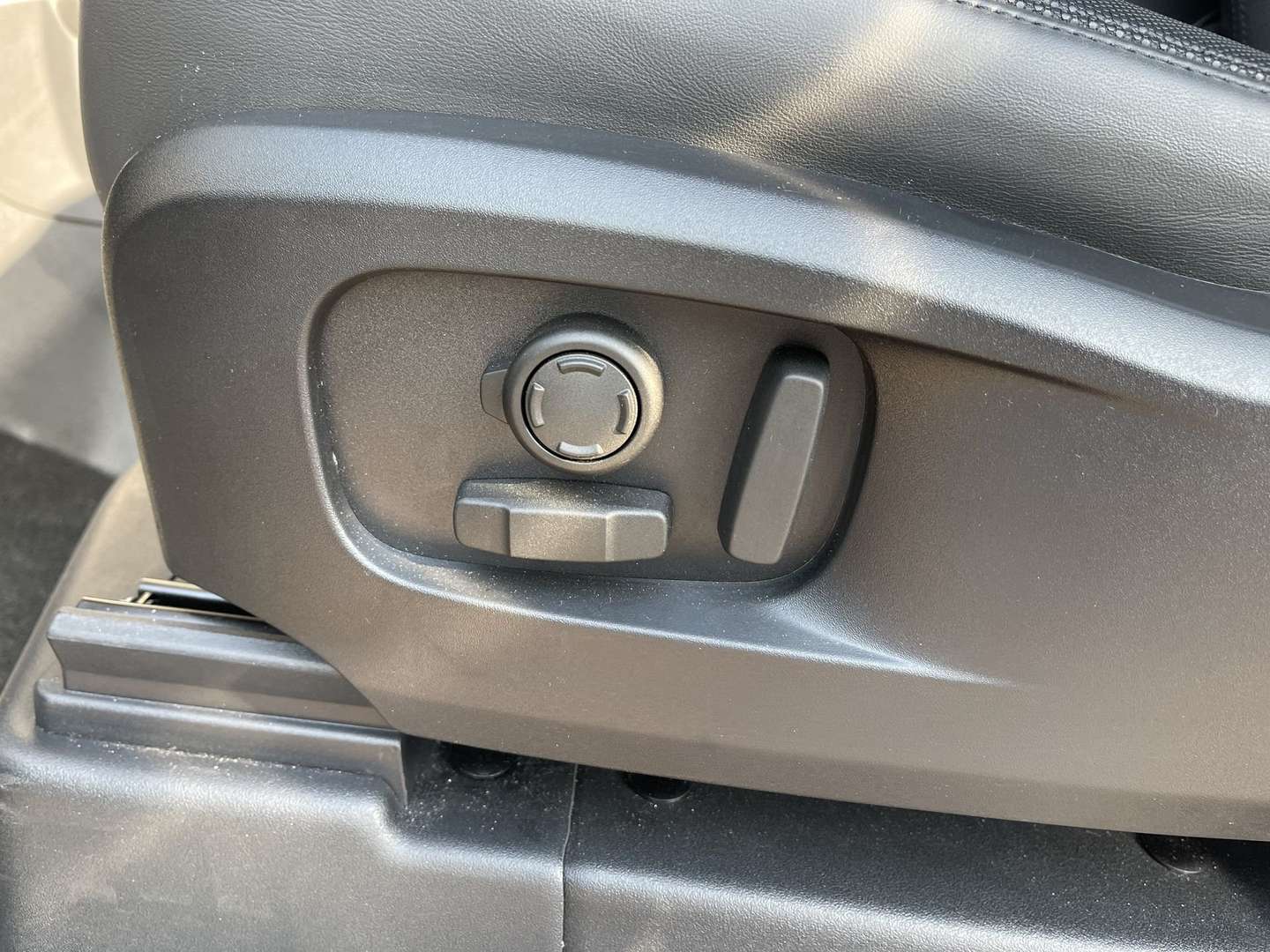 Land Rover Defender 90 X-Dynamic HSE 250 CV - 2023 - Joinsteer - #24