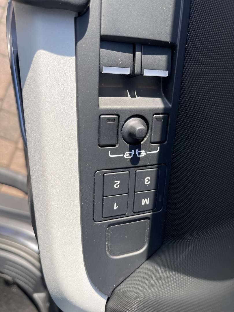 Land Rover Defender 90 X-Dynamic HSE 250 CV - 2023 - Joinsteer - #25