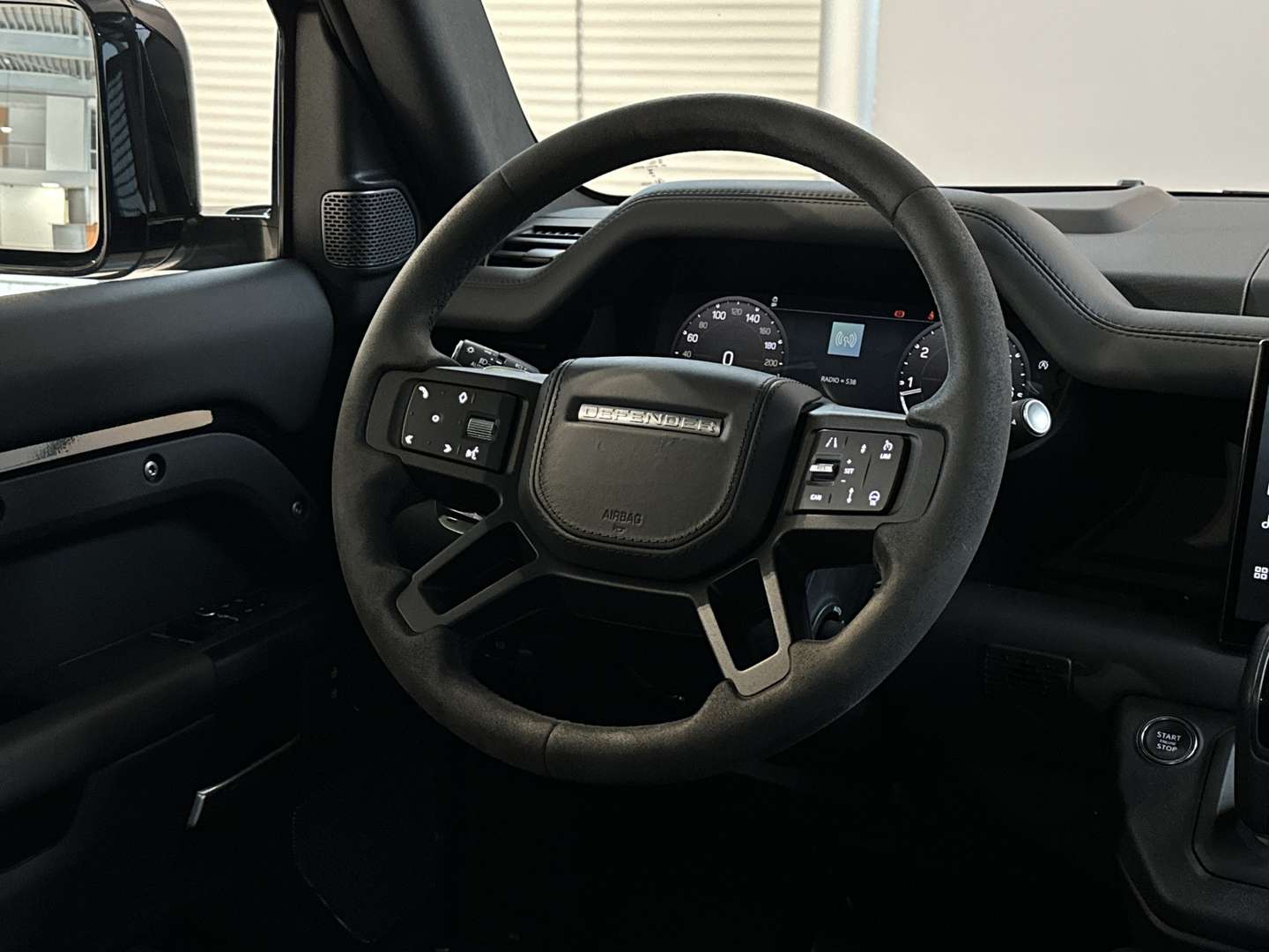 Land Rover Defender 90 Panoramadak 5.0 P525 V8 - 2024 - Joinsteer - #17